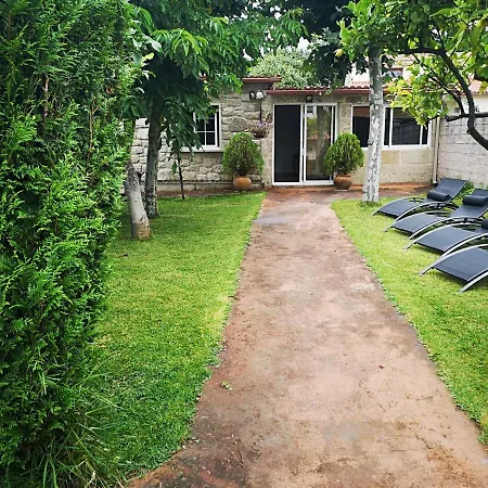 Casa Con Jardin En Del Morrazo, Longan 65